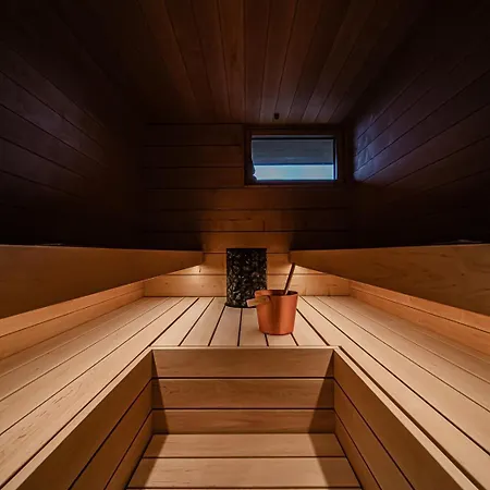 Aurora Luxe Ski-in Ski-out By Aavalevi Apartment