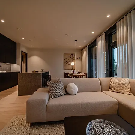 Aurora Luxe Ski-in Ski-out By Aavalevi Apartment *